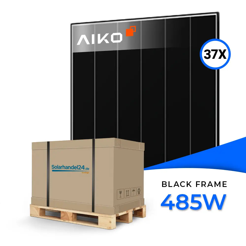 Palette mit 37 AIKO 485W Solarmodulen im Black-Frame-Design, dargestellt mit Modulvorderseite und verpackter Lieferpalette von Solarhandel24.
